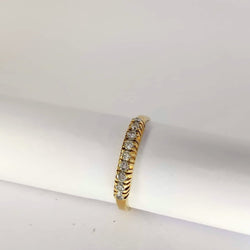 Demi-Alliance en or jaune et diamants - Castafiore