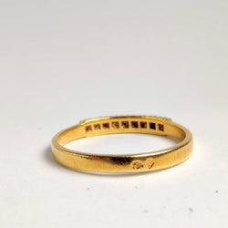 Demi-Alliance en or jaune et diamants - Castafiore