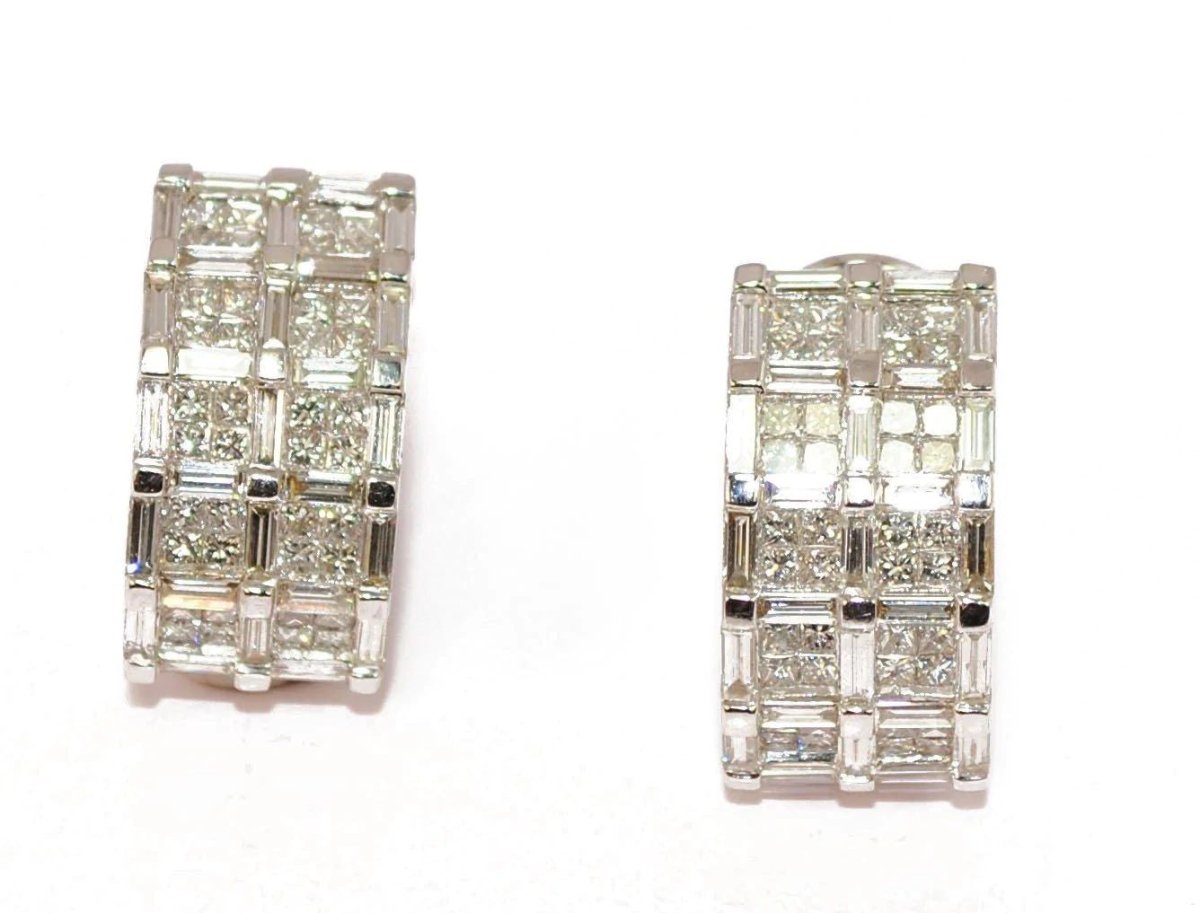 Demi créole en diamant or gris et diamants baguettes - Castafiore
