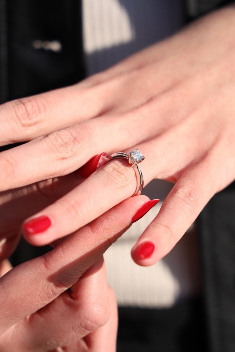 Diamani Bague Solitaire en or blanc et diamant - Castafiore