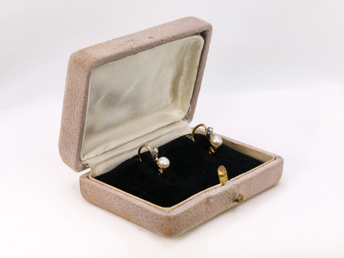 Dormeuses anciennes en or, diamants et perles fines - Castafiore