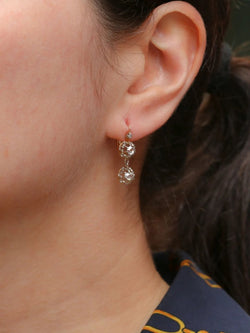 Dormeuses anciennes en or et diamants taillés en rose - Castafiore