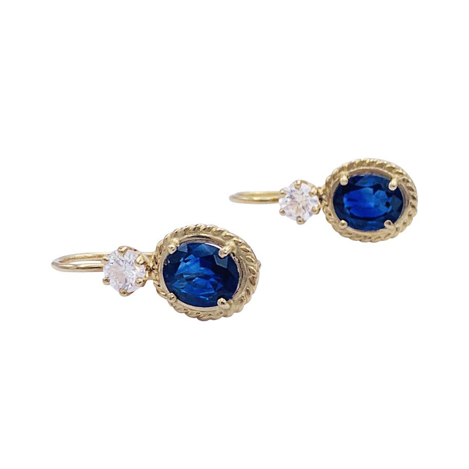 Dormeuses or jaune, saphirs et diamants. - Castafiore