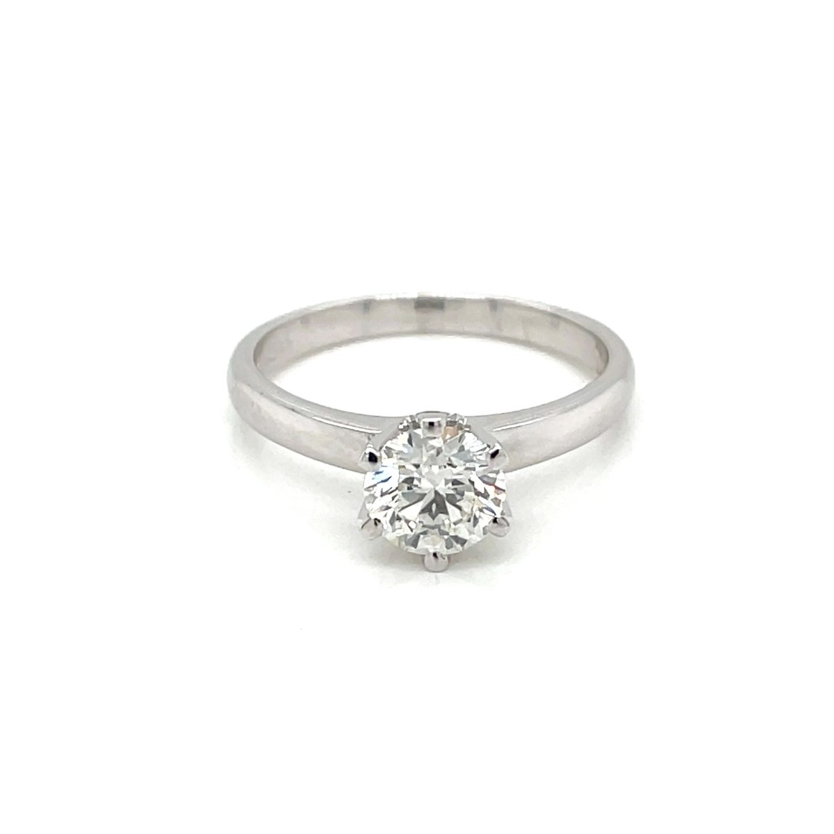 HRD Certified 1 Carat Round Diamond Engagement Ring - Castafiore