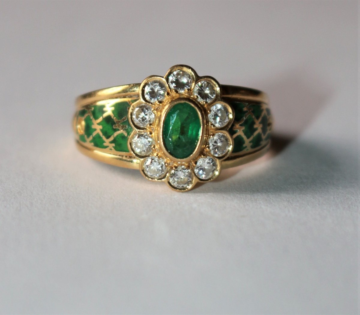 Korloff Bague Marguerite émeraude Diamants1