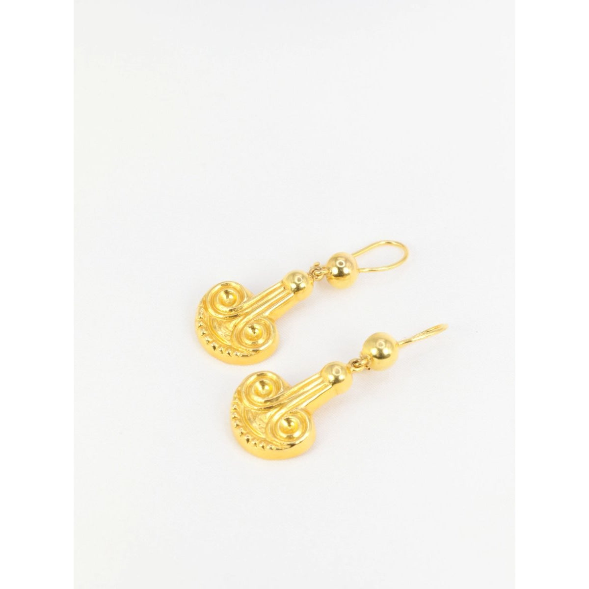 LALAOUNIS - Paire de boucles d’oreilles dormeuses en or jaune - Castafiore