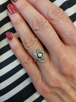 Marquise Art-déco en or jaune, or blanc, saphirs et diamants