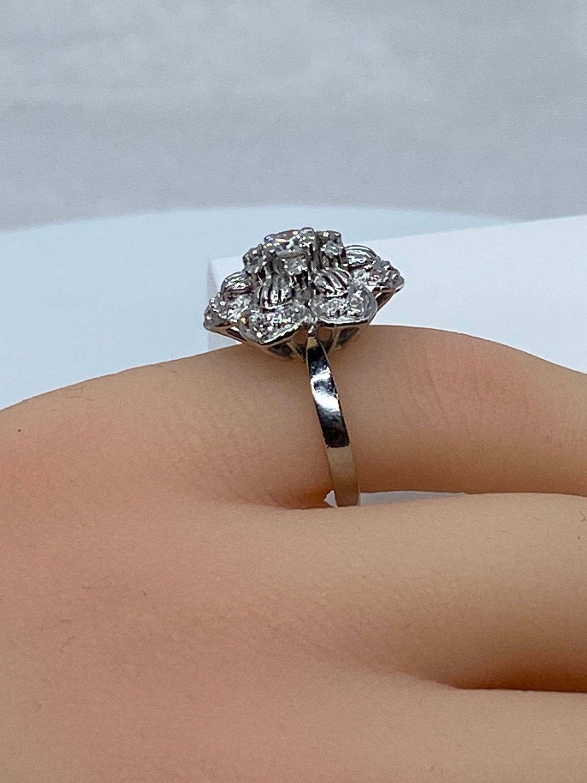 Bague En Or 18 Carats Sertie D'un Diamant - Bijou Occasion Nettoyé Et Repoli - Magnifique Et Intemporelle