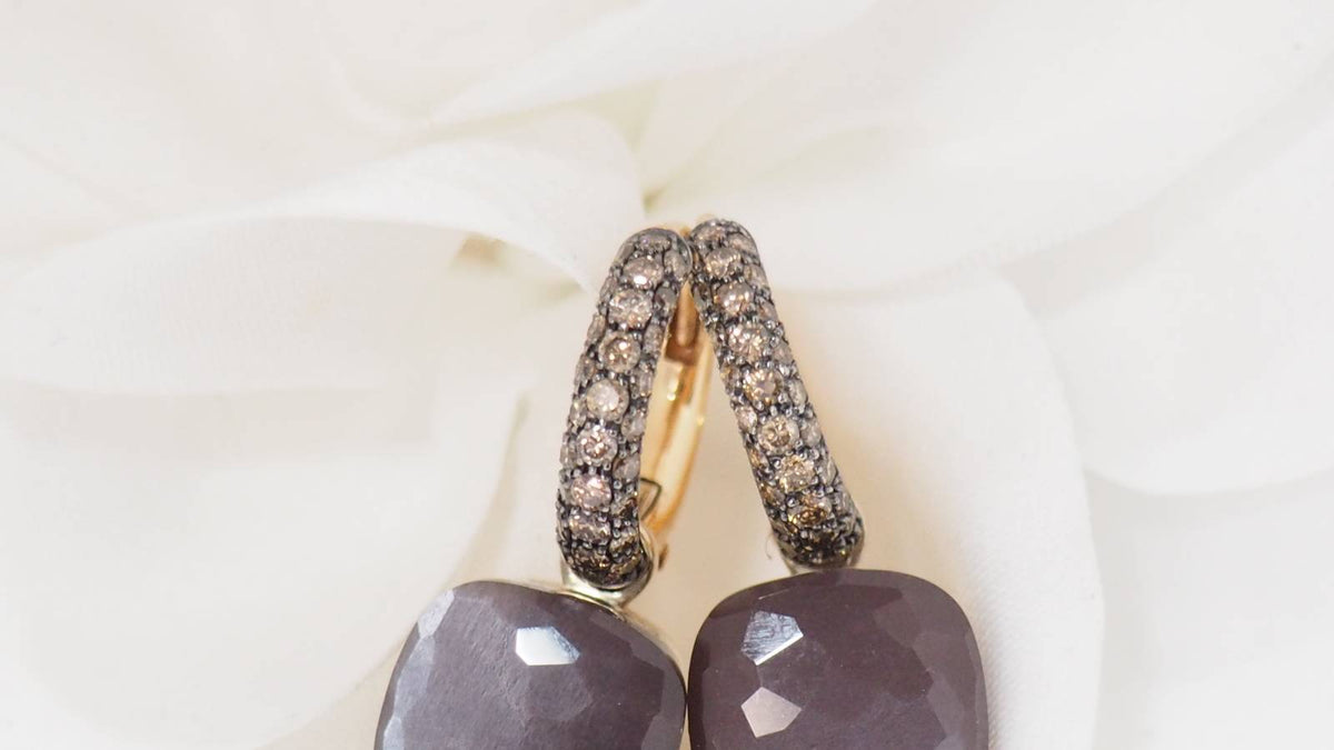 Boucles d'oreilles Pomellato en or rose, pierre de Lune et diamants bruns