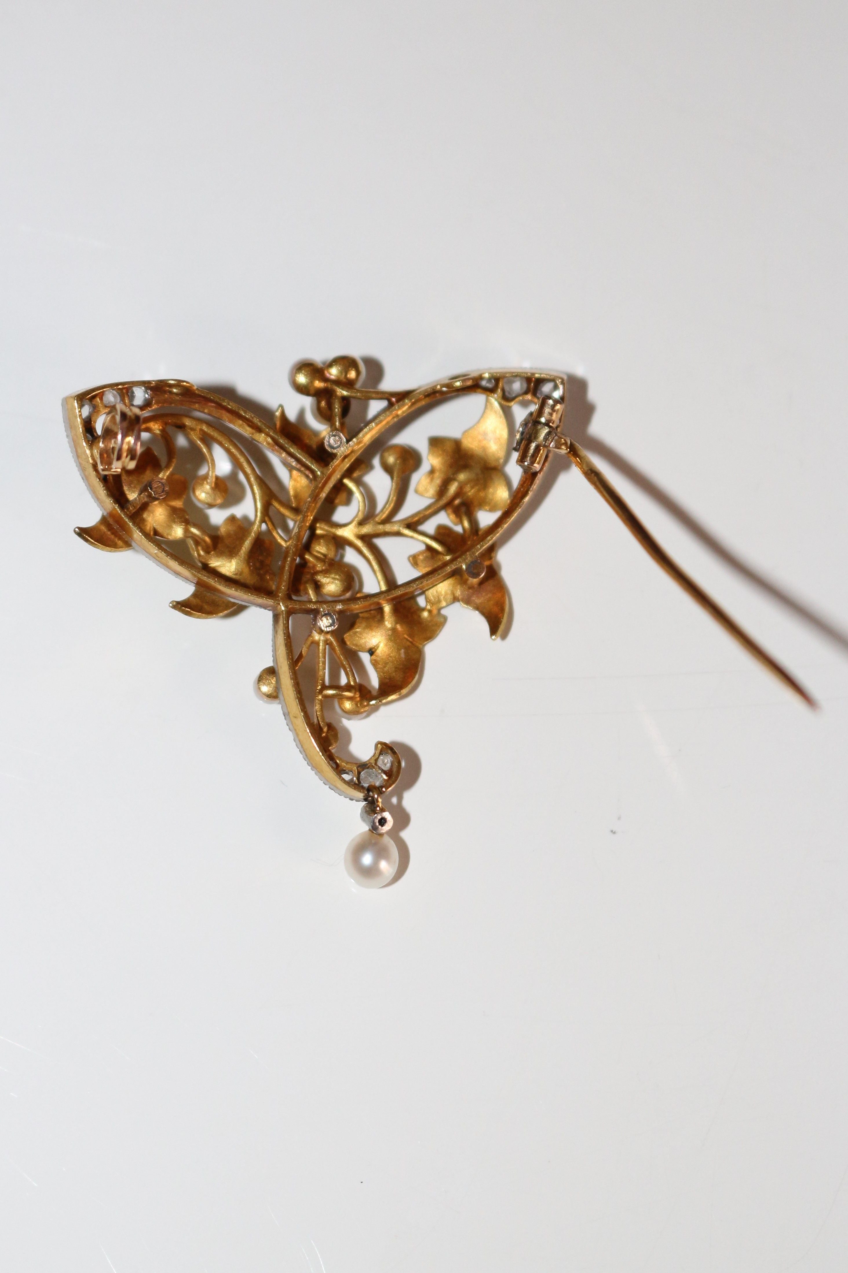 Broche pendentif Art Nouveau