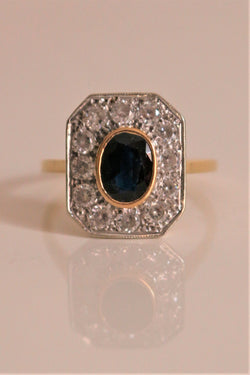 Bague Art Déco Saphir à Pans Coupés