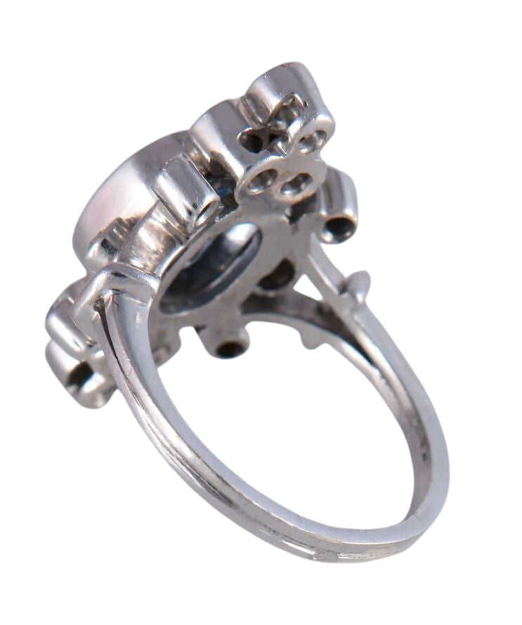 Bague marquise en or blanc, saphir de ceylan et diamants