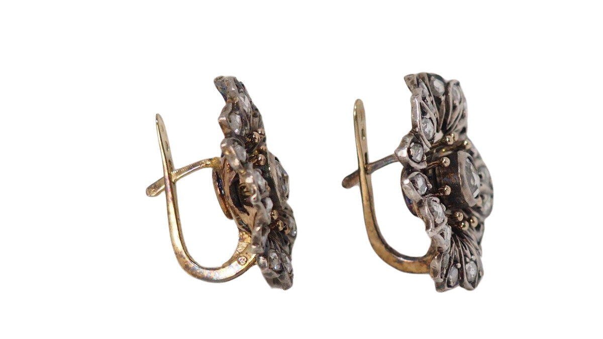 Boucles d'Oreilles Anciennes En Or Jaune Et Argent Ornées De Diamants