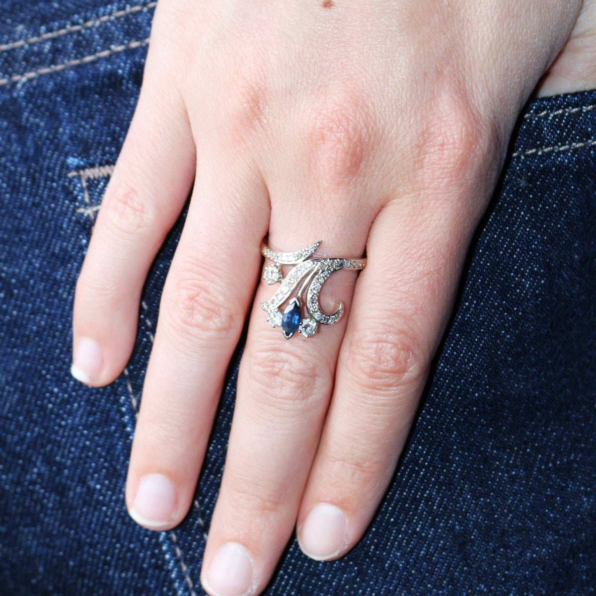 Bague Aigrette en or jaune, or blanc, saphir et diamants