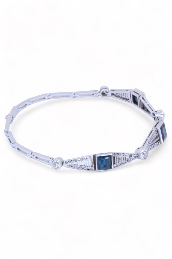 Bracelet Art-déco en or blanc, saphirs et diamants