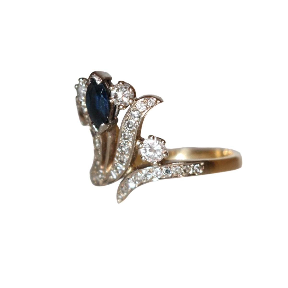 Bague Aigrette en or jaune, or blanc, saphir et diamants