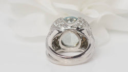 Bague en or blanc, aigue marine et diamants