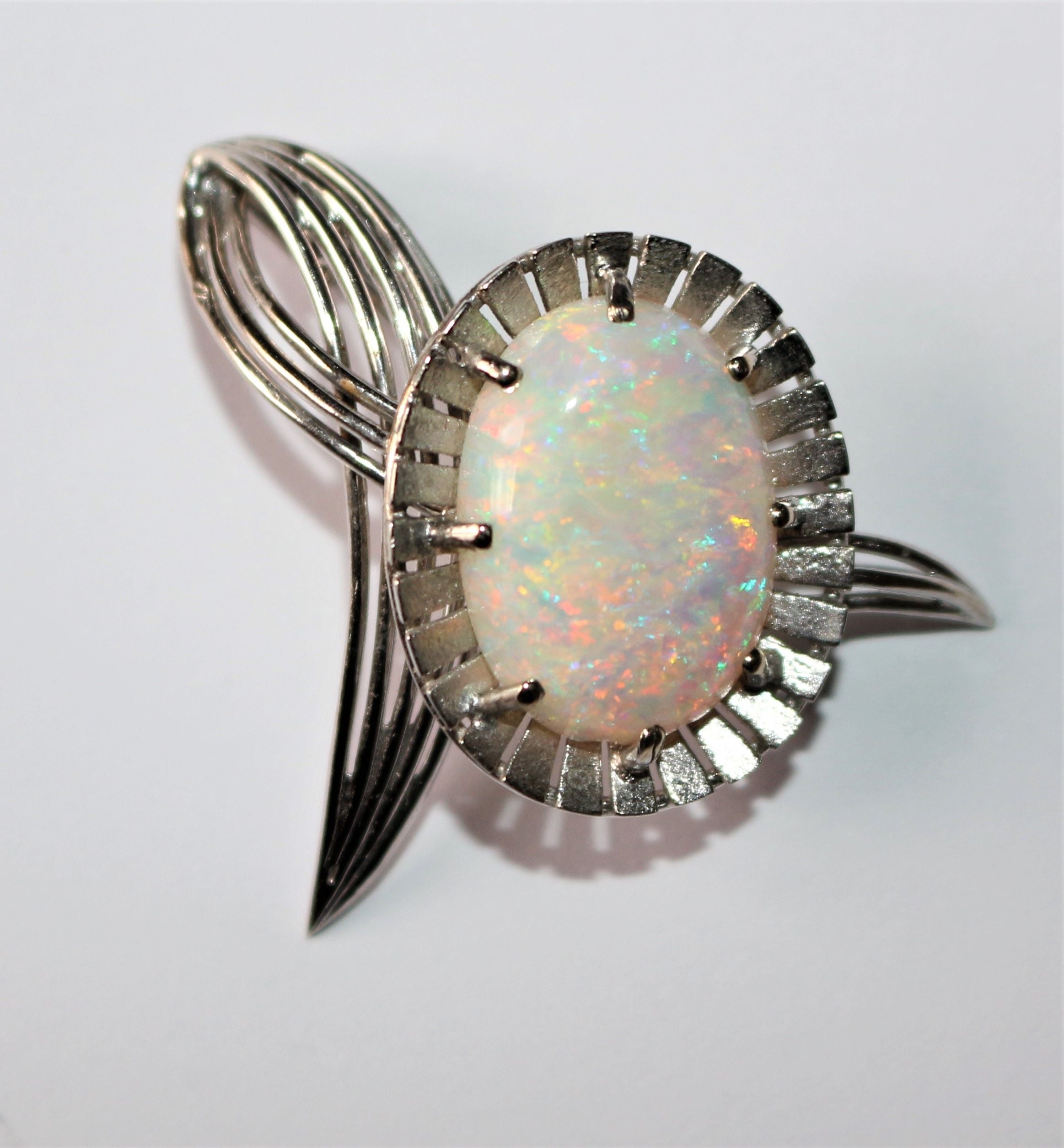 Broche Fleur Or Gris Et Opale blanche