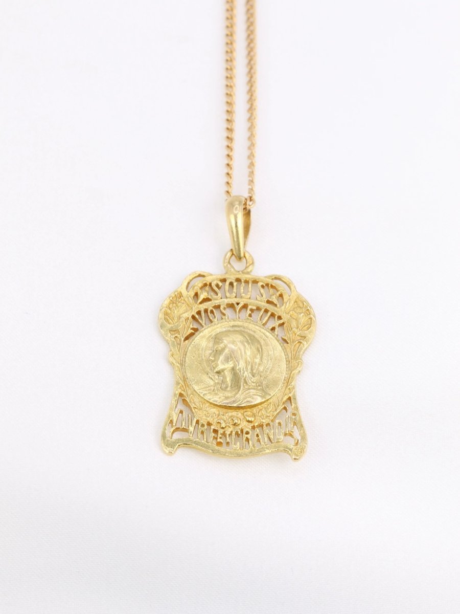 Médaille à la Vierge Marie en or jaune, "Sous vos yeux, vivre et grandir" - Castafiore
