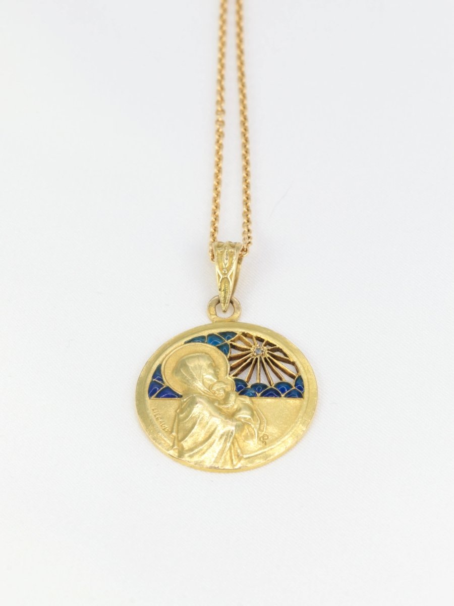 Médaille Art Nouveau Liegault en or, diamant et émail plique à jour - Castafiore