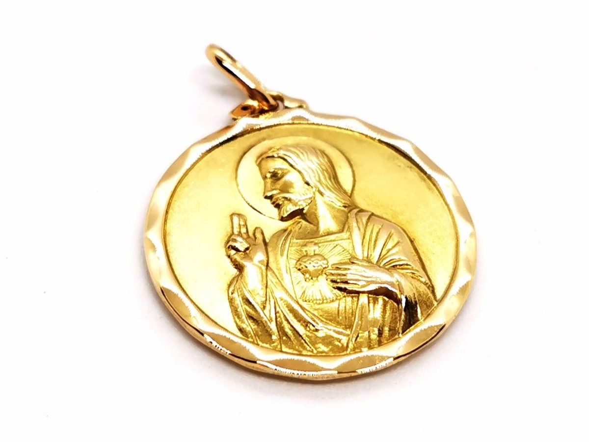 Médaille Christ en or jaune - Castafiore