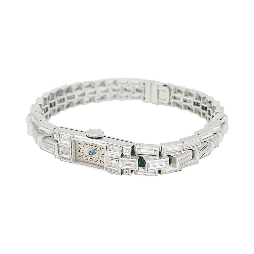 Montre Art Déco en platine et diamants. - Castafiore