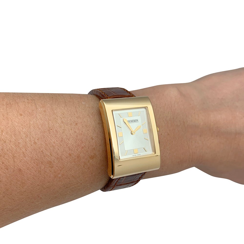 Montre Boucheron, "Reflet-Icare", or jaune, cuir. - Castafiore