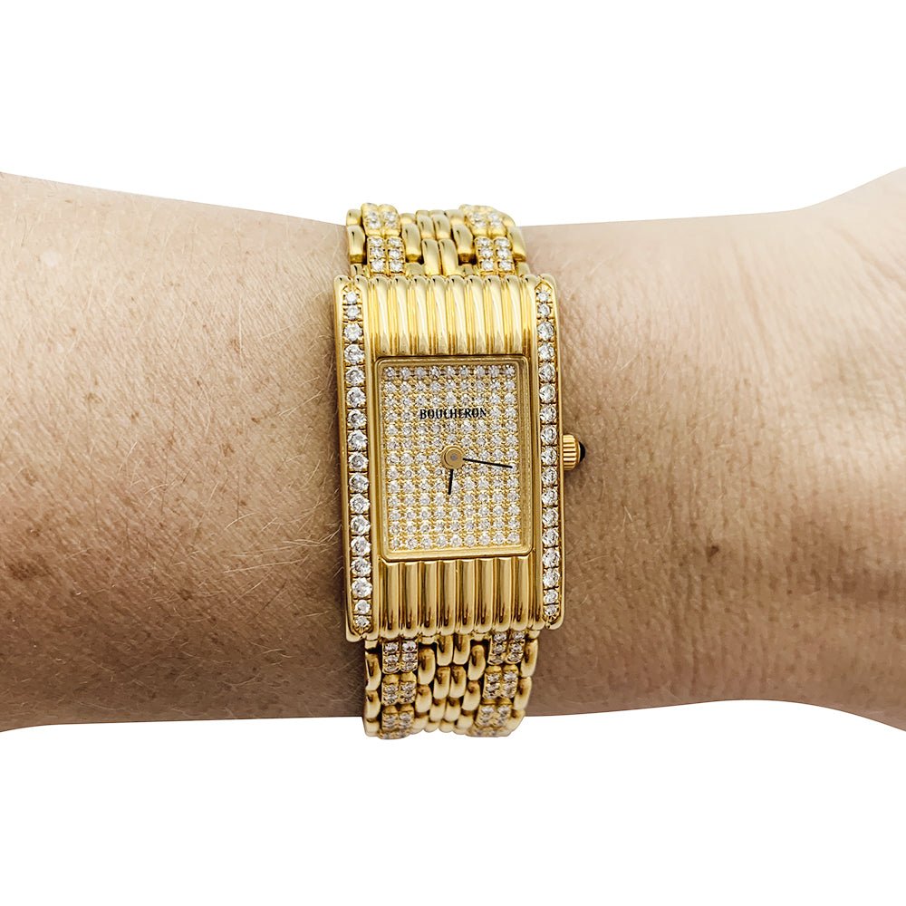 Montre Boucheron "Reflet" or jaune et diamants. - Castafiore