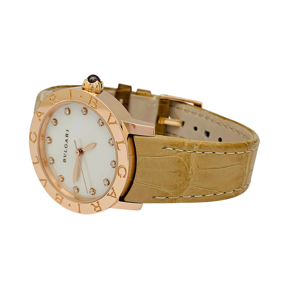 Montre Bulgari, "BB33", or rose, nacre et diamants. - Castafiore
