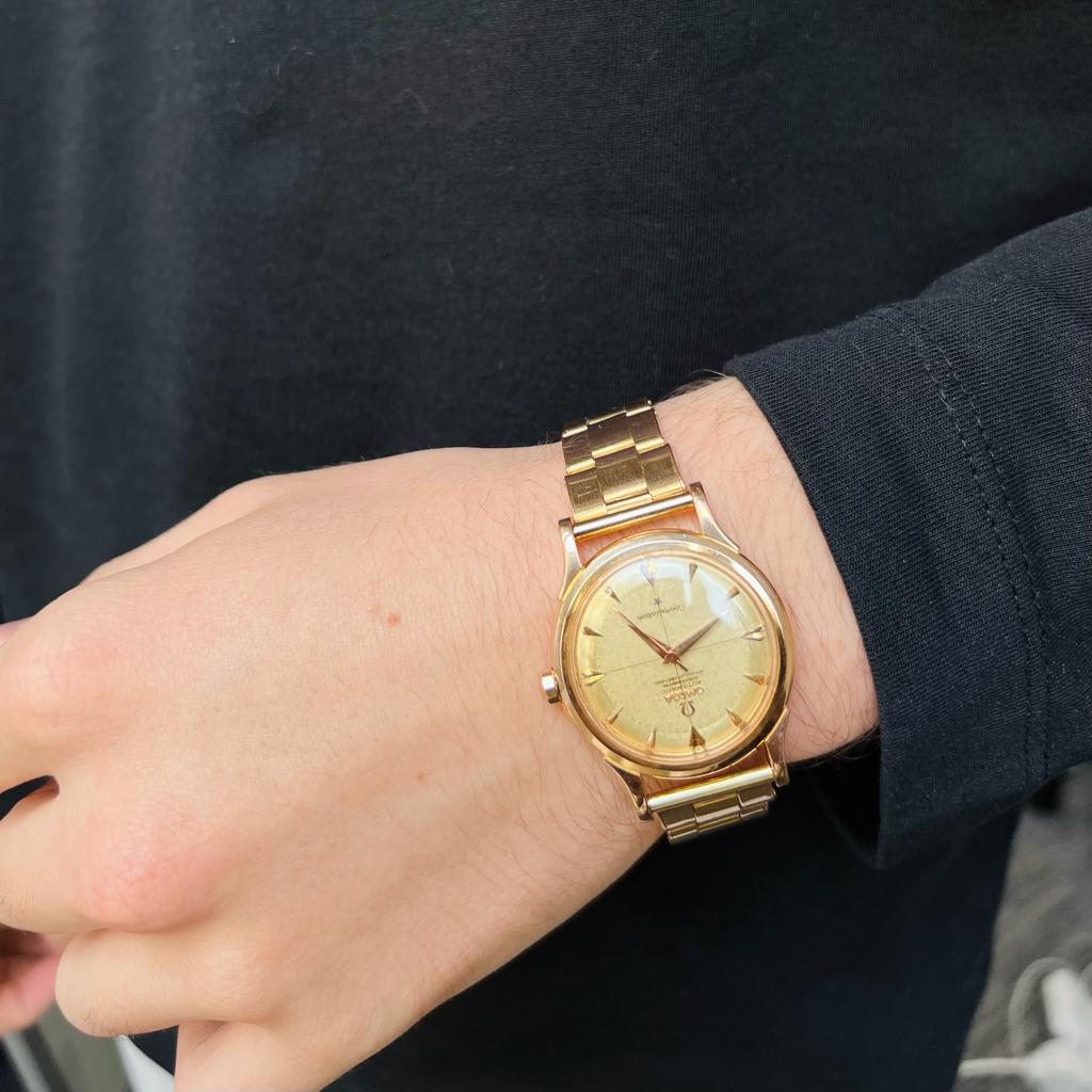 Montre OMEGA Constellation en or jaune - Castafiore
