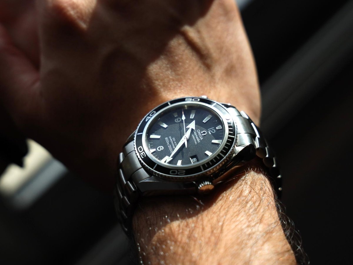 Montre OMEGA "Planet Ocean Seamaster", en acier - Castafiore