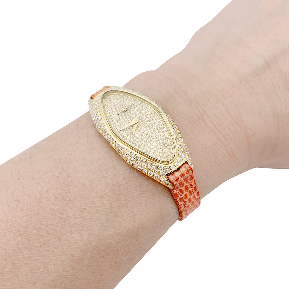 Montre VACHERON CONSTANTIN, or jaune et diamants. - Castafiore