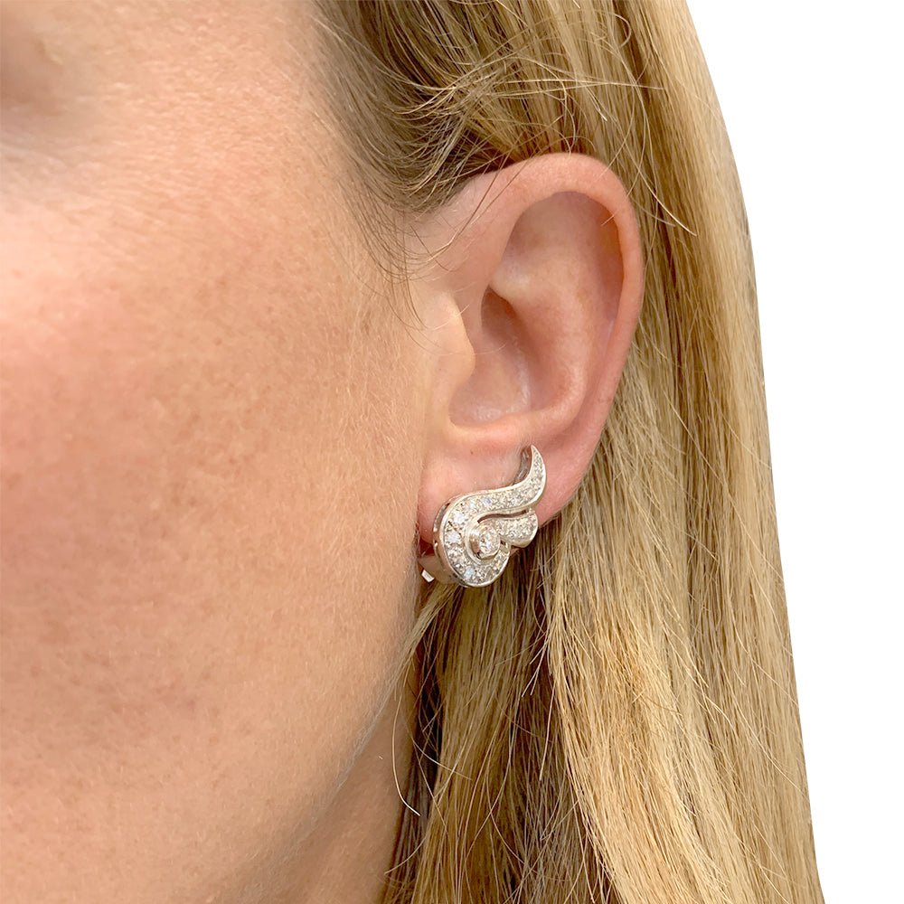 Paire de boucles d'oreilles Art Déco en platine - Castafiore