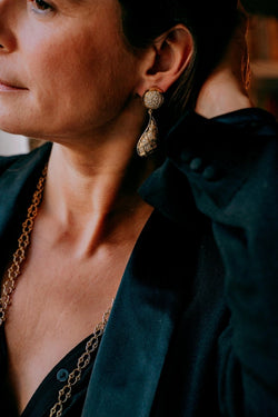 Paire de boucles d'oreilles ors jaune et blanc sertie de diamants - Castafiore