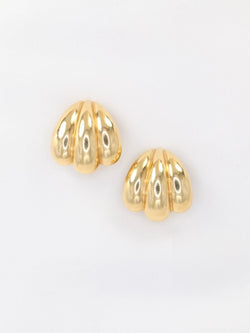 Paire de boucles d’oreilles vintage coquillage en or jaune - Castafiore