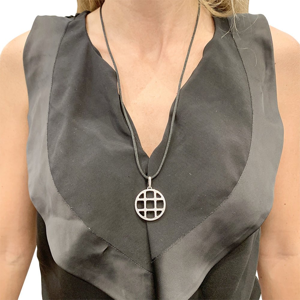 Pendentif Cartier, "Pasha", or blanc, diamants - Castafiore