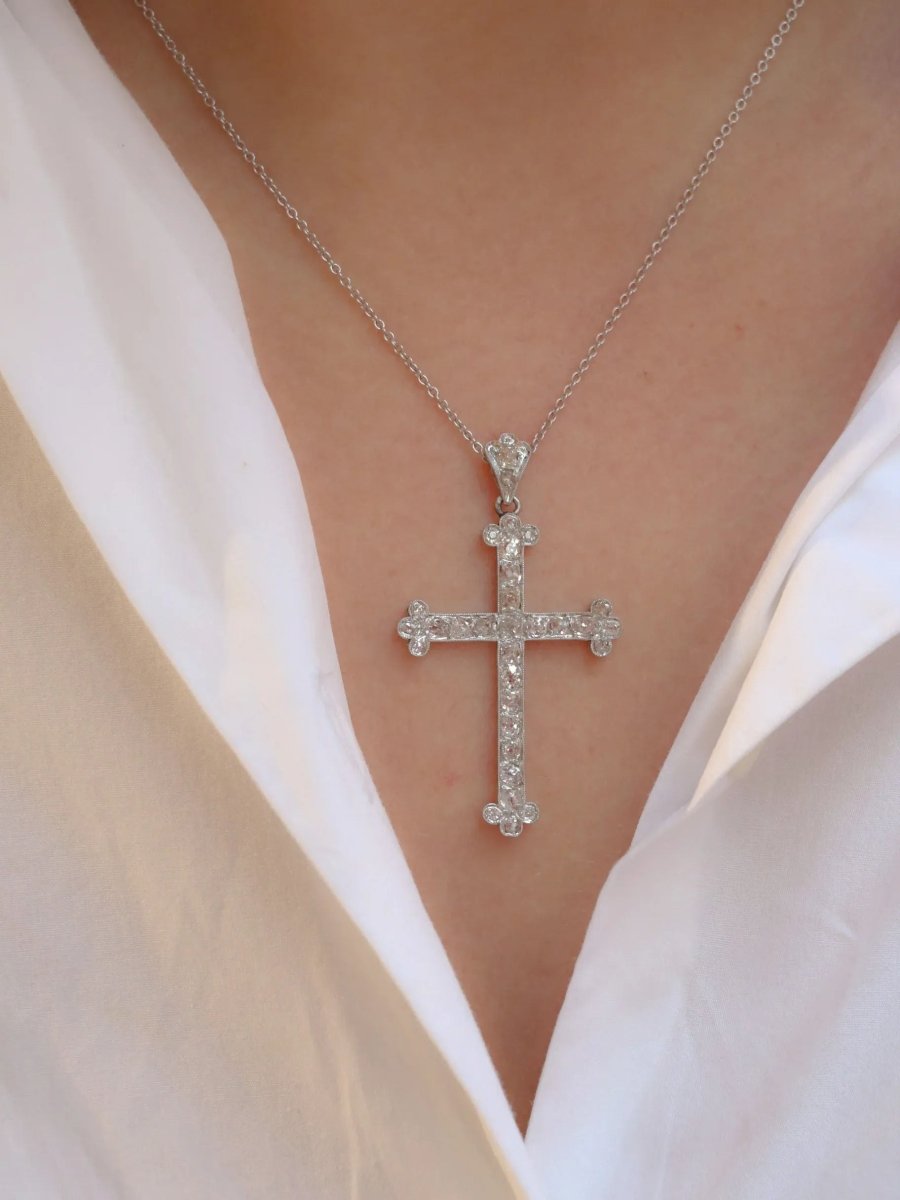 Pendentif croix Belle Epoque en or et diamants taille ancienne - Castafiore