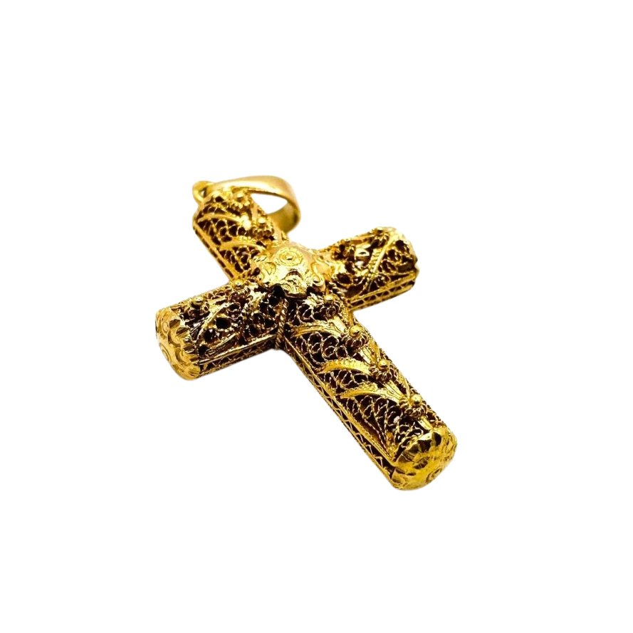 Pendentif Croix en or jaune filigrané - Castafiore