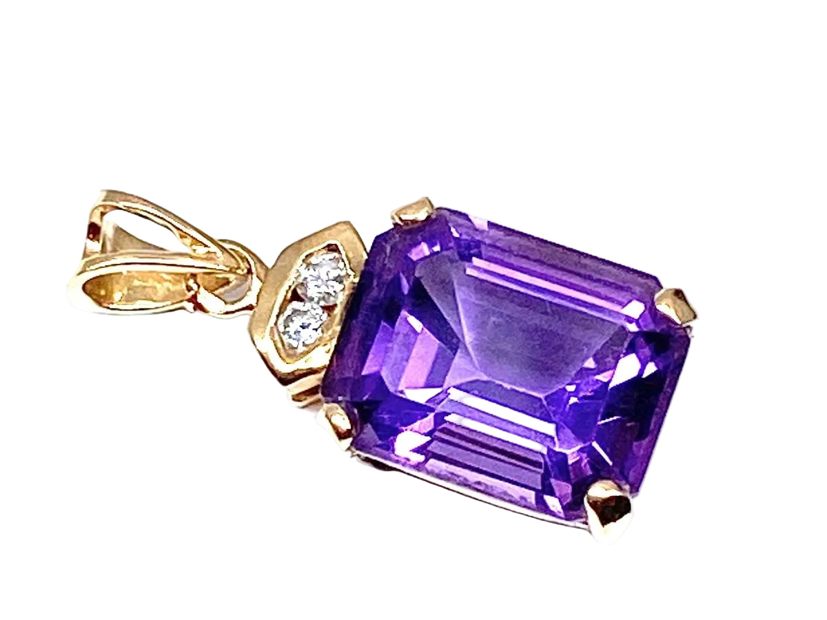 Pendentif en or 18 carats en améthyste et diamants - Castafiore