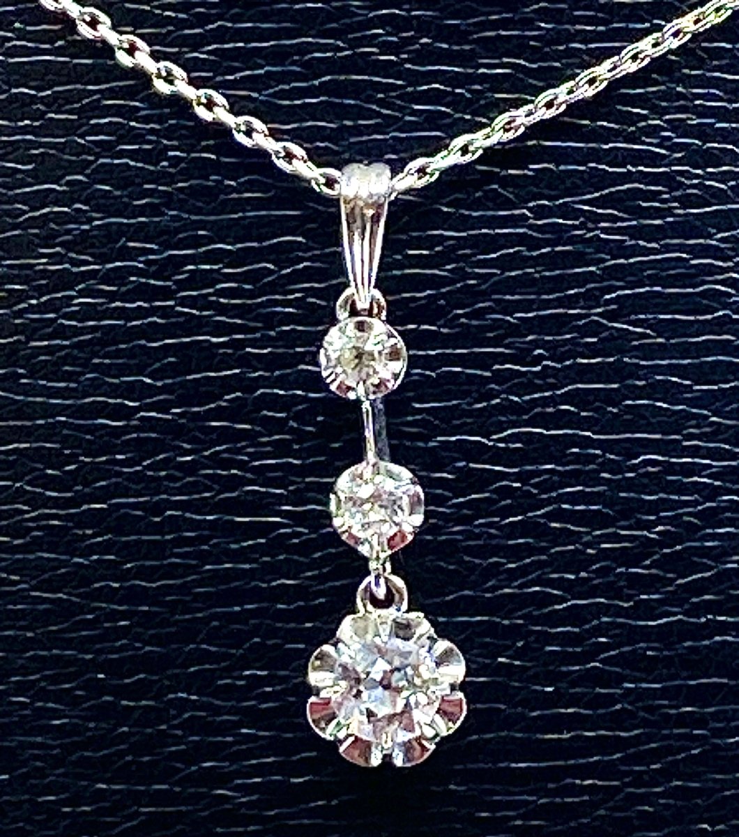 Pendentif en or blanc et diamants