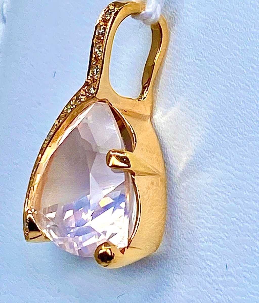 Pendentif en or jaune 18 carats en quartz rose et diamants - Castafiore