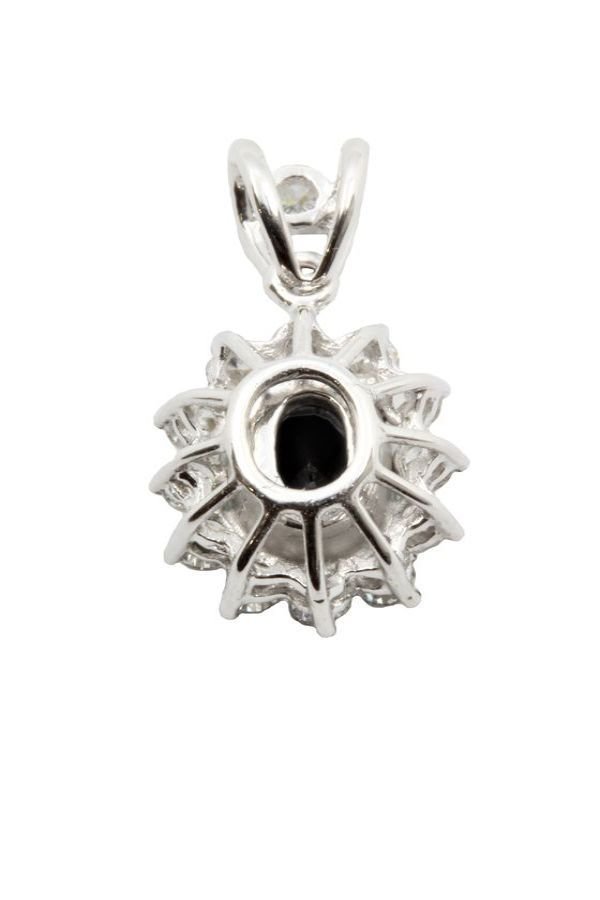 PENDENTIF SAPHIR ENTOURAGE DIAMANTS - Castafiore