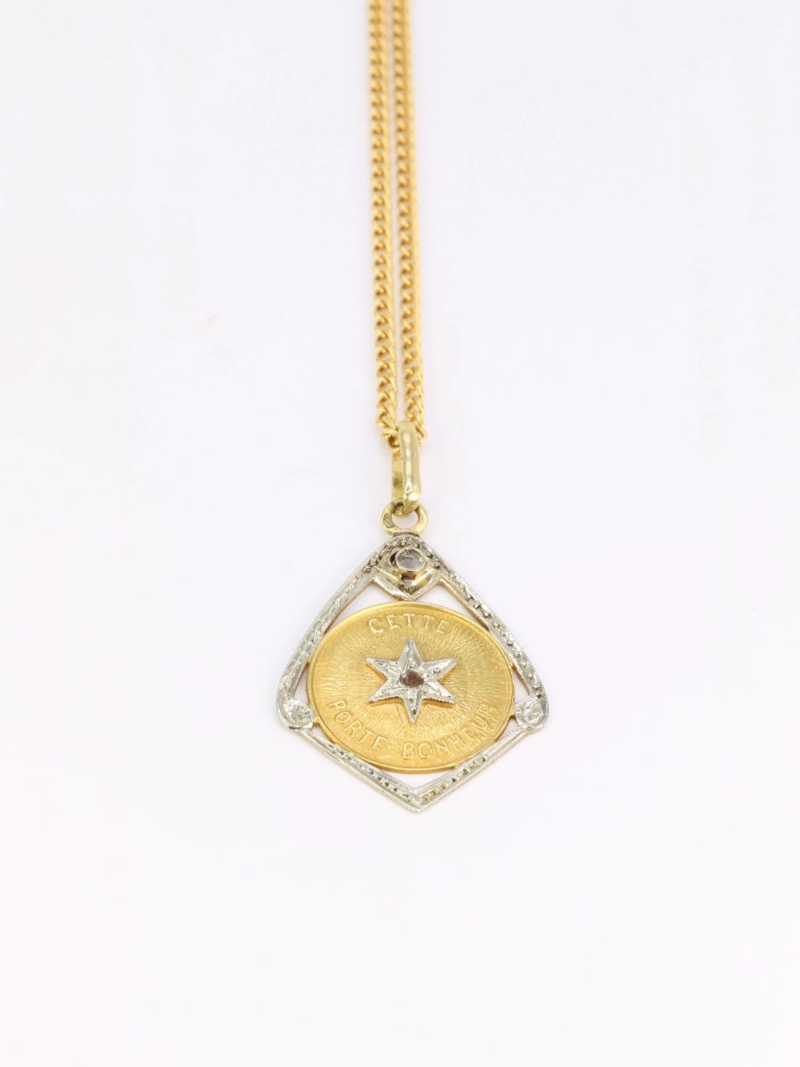 Pendentif vintage “Cette Etoile Porte Bonheur” en or et diamants - Castafiore