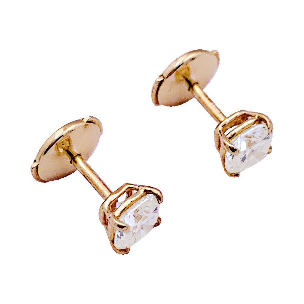 Puces d'oreilles en or jaune, diamants. - Castafiore