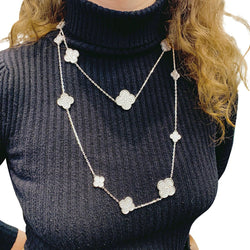 Sautoir VAN CLEEF & ARPELS "Magic Alhambra" en or blanc, diamants - Castafiore