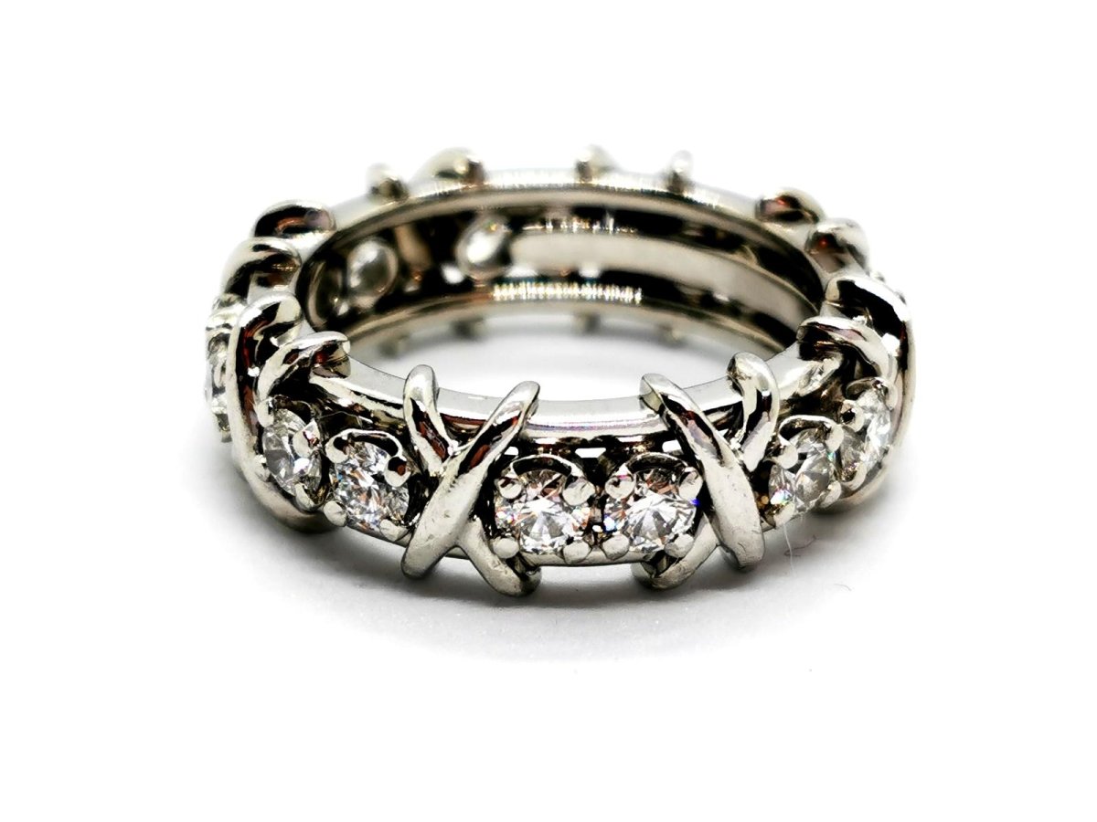 TIFFANY & CO. Bague Alliance Sixteen Stone Platine Diamant - Castafiore